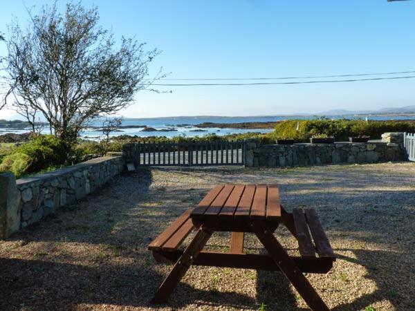 Ti Sheamuis, Carna Villa Clifden Luaran gambar